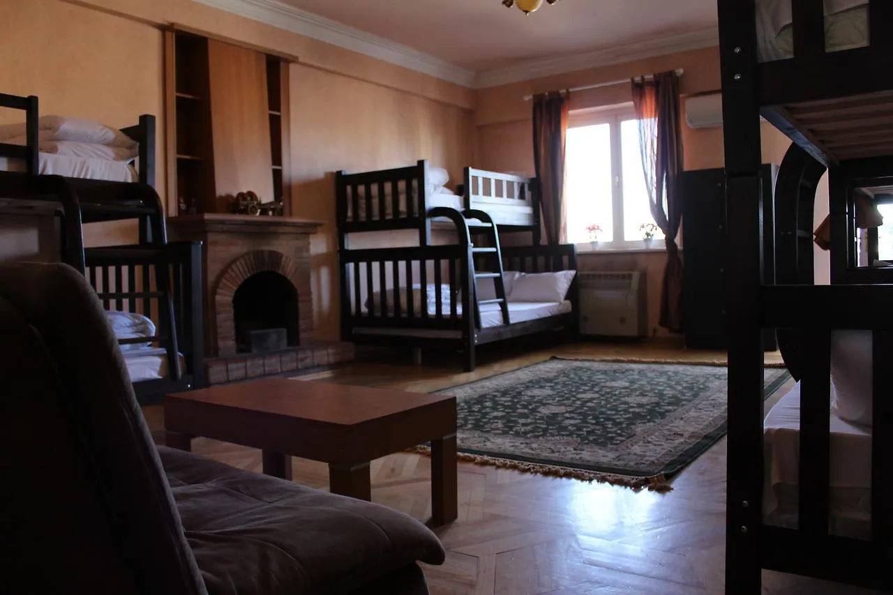 Herrmas Hostel Tbilisi