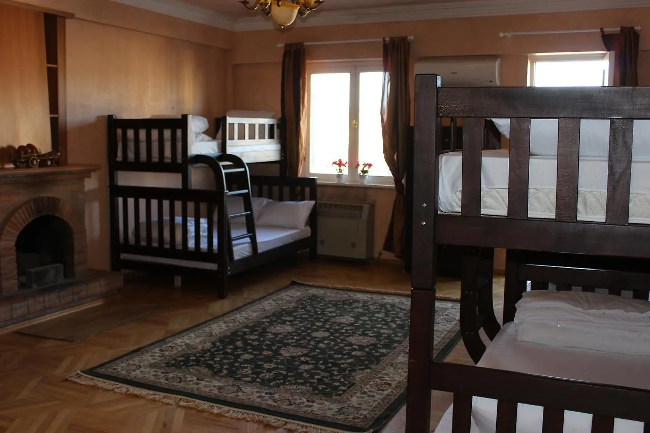 Herrmas Hostel Tbilisi