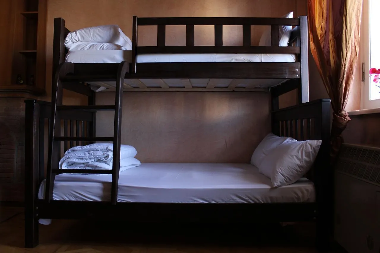 Herrmas Hostel Tbilisi 0*,  Georgia